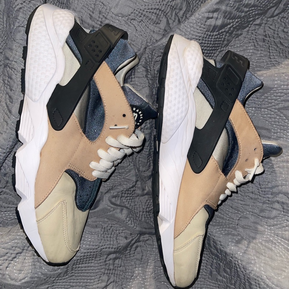 Men’s Nike air huarache size 11
